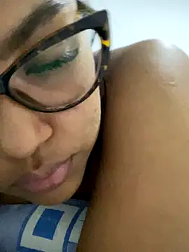 miiabrown18 online show from 10-16-25, 02:01