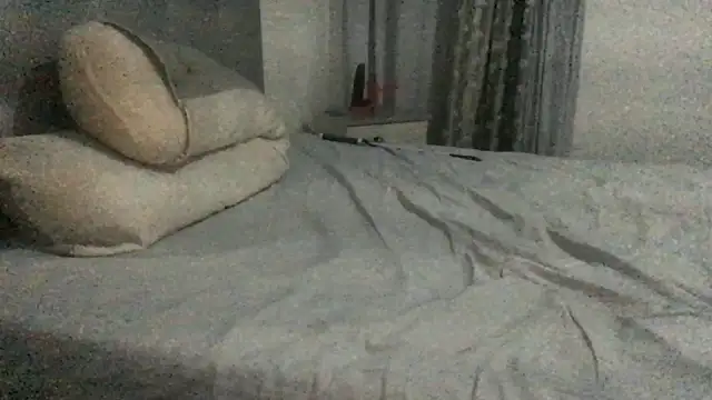 paula19800 online show from 10-29-25, 09:16