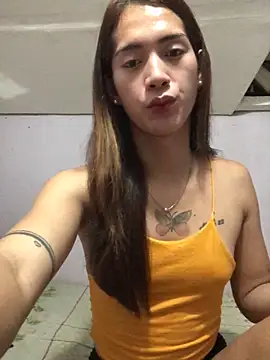 Snapshot of ashley_bombshell chatting on 12-19-25, 10:00 ashley bombshell online show from 12-19-25, 10:00