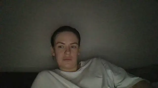 Veylonna online show from 10-31-25, 06:42