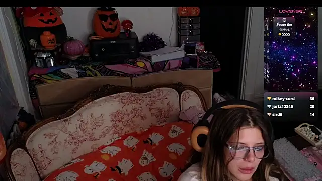 xofrankiefinexo online show from 10-15-25, 06:13