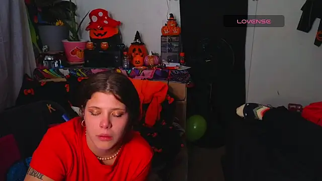 xofrankiefinexo online show from 10-19-25, 07:09