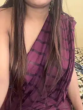 Snapshot of Nisha_queen675 chatting on 10-18-25, 08:37 Nisha queen675 online show from 10-18-25, 08:37