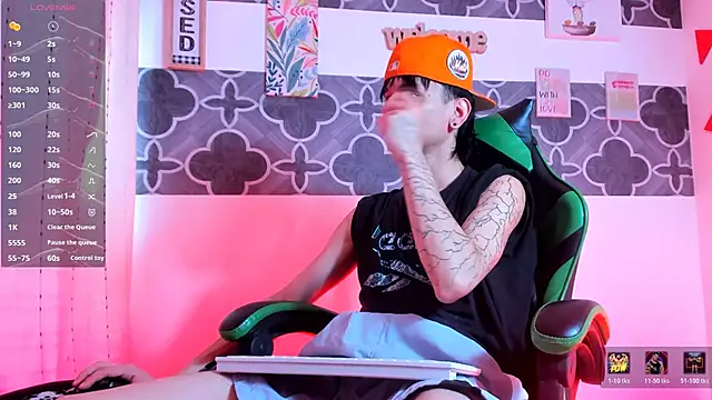 Skinny batman online show from 01-08-26, 07:16