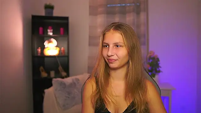 emmie murray online show from 11-29-25, 02:20