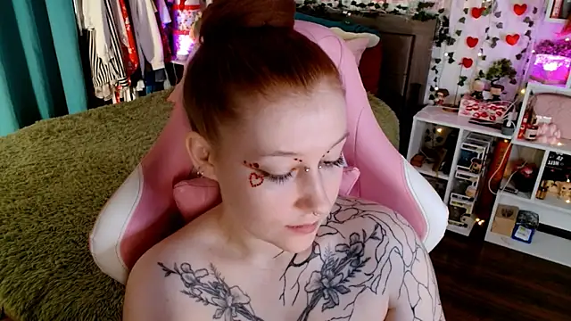 Ayla Hicks online show from 03-19-26, 04:16