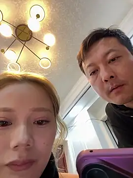 Snapshot of redrose520 chatting on 11-11-25, 12:05 redrose520 online show from 11-11-25, 12:05