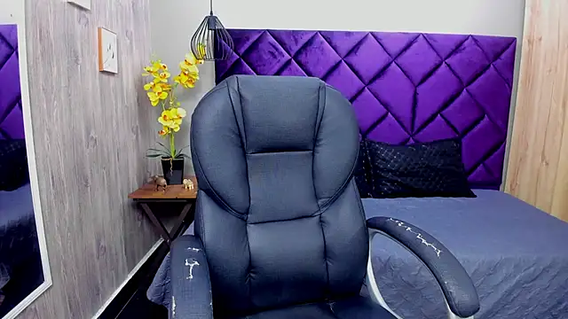 ChloeCampbell03 online show from 09-26-25, 01:04