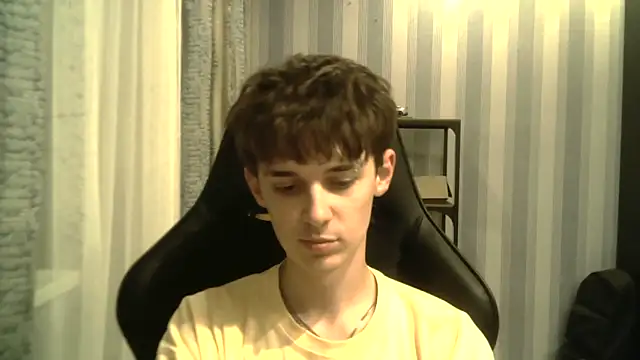 Hoot Dude  online show from 11-26-25, 03:13