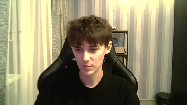 Hoot Dude  online show from 11-27-25, 03:14