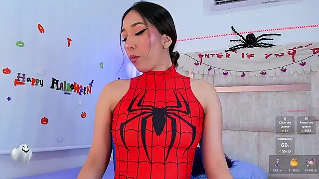 Snapshot of emily__walker chatting on 10-30-25, 03:08 emily walker online show from 10-30-25, 03:08