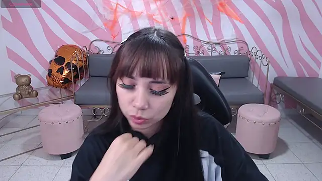 saabrina  online show from 10-27-25, 01:26