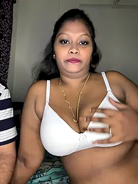 Snapshot of Shradha-999 chatting on 09-24-25, 06:55 Shradha-999 online show from 09-24-25, 06:55