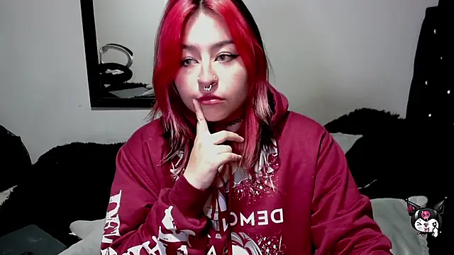 Iluromi online show from 10-14-25, 02:18