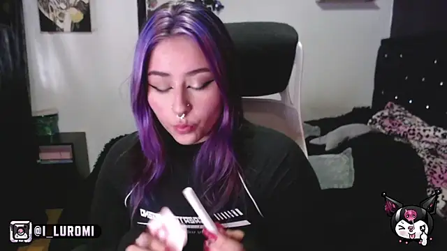 Iluromi online show from 11-14-25, 06:17