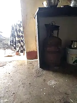 Snapshot of ARTIR1 chatting on 10-21-25, 02:23 ARTIR1 online show from 10-21-25, 02:23