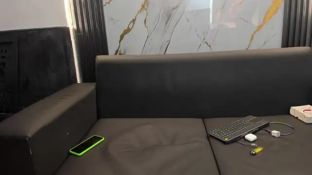 ALEX MILLER25 online show from 09-25-25, 08:01