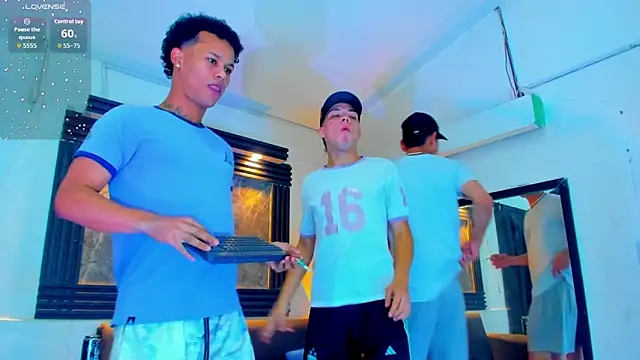 ALEX MILLER25 online show from 10-07-25, 04:31