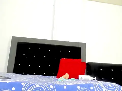 Snapshot of vfridaper chatting on 02-24-26, 06:39 vfridaper online show from 02-24-26, 06:39