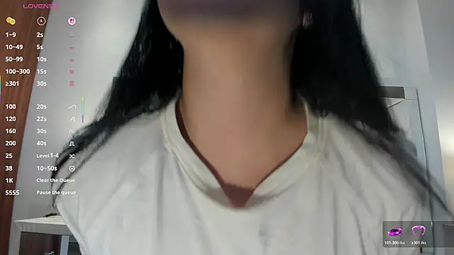 Snapshot of Natasha_Kiim_ chatting on 11-17-25, 12:49 Natasha Kiim online show from 11-17-25, 12:49