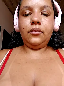 Snapshot of EggedGrowth chatting on 10-20-25, 04:40 EggedGrowth online show from 10-20-25, 04:40