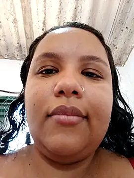 Snapshot of EggedGrowth chatting on 10-24-25, 02:46 EggedGrowth online show from 10-24-25, 02:46