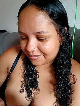 Snapshot of EggedGrowth chatting on 11-11-25, 02:28 EggedGrowth online show from 11-11-25, 02:28