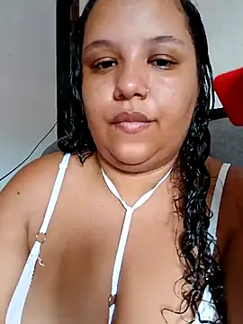 Snapshot of EggedGrowth chatting on 11-12-25, 01:33 EggedGrowth online show from 11-12-25, 01:33