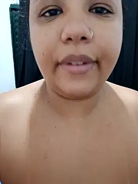 Snapshot of EggedGrowth chatting on 11-22-25, 11:09 EggedGrowth online show from 11-22-25, 11:09