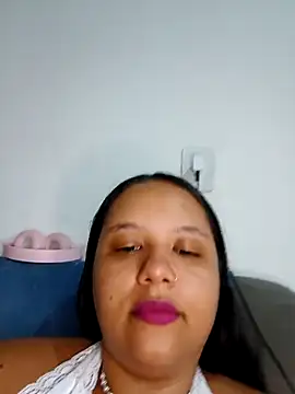 Snapshot of EggedGrowth chatting on 11-27-25, 09:28 EggedGrowth online show from 11-27-25, 09:28