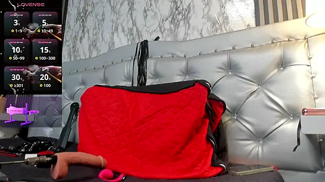 Snapshot of MaraBlake_ chatting on 11-28-25, 01:52 MaraBlake online show from 11-28-25, 01:52