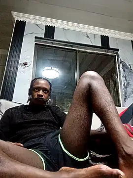 Snapshot of EscortedBankrupt chatting on 12-17-25, 11:22 EscortedBankrupt online show from 12-17-25, 11:22