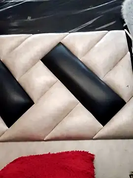 NileveSantanna online show from 11-27-25, 04:20