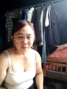 ttmxuxu online show from 10-15-25, 03:39