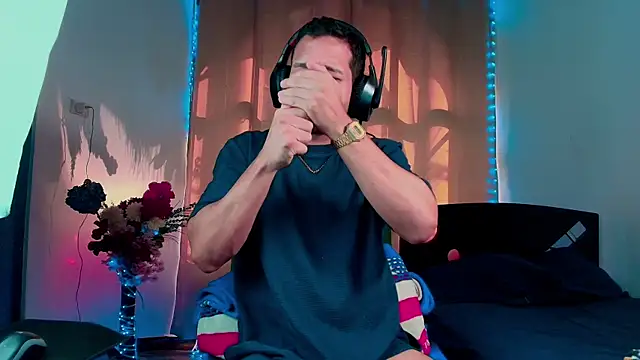 LucasGaeel online show from 10-16-25, 08:10