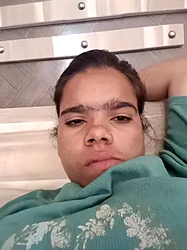 Snapshot of Ok_pooja chatting on 10-09-25, 06:33 Ok pooja online show from 10-09-25, 06:33