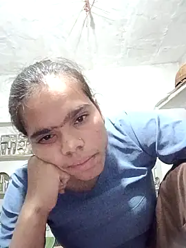 Snapshot of Ok_pooja chatting on 10-26-25, 03:29 Ok pooja online show from 10-26-25, 03:29