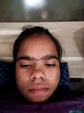 Snapshot of Ok_pooja chatting on 10-31-25, 07:20 Ok pooja online show from 10-31-25, 07:20