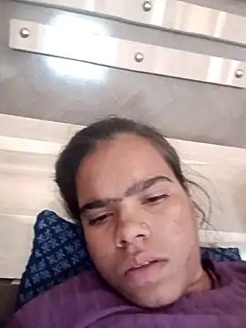 Snapshot of Ok_pooja chatting on 11-01-25, 06:15 Ok pooja online show from 11-01-25, 06:15