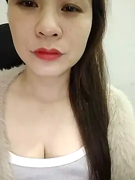 Girl Shy2000 online show from 12-04-25, 12:14