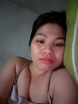 Snapshot of Meoweo_23 chatting on 10-17-25, 04:59 Meoweo 23 online show from 10-17-25, 04:59