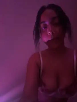 Snapshot of DarkFantisyxx chatting on 10-05-25, 09:13 DarkFantisyxx online show from 10-05-25, 09:13