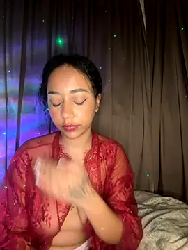 Snapshot of DarkFantisyxx chatting on 10-19-25, 04:57 DarkFantisyxx online show from 10-19-25, 04:57