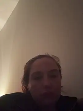 Eleanorxx online show from 10-27-25, 08:24