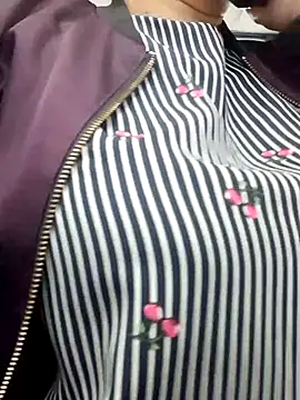 Kimkhaepretty online show from 11-13-25, 02:43