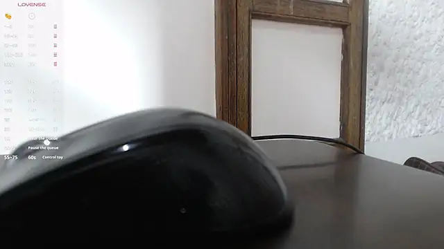 venus lov9 online show from 12-18-25, 11:49