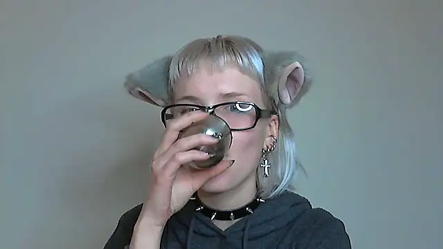 Paradoxy  online show from 10-24-25, 08:38