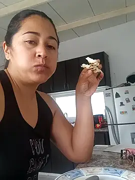 Snapshot of Maria_delos_angeles chatting on 10-23-25, 12:37 Maria delos angeles online show from 10-23-25, 12:37