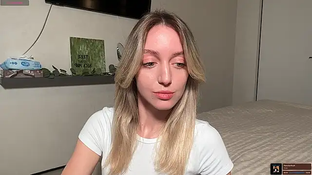 SophieBelll online show from 11-13-25, 11:20