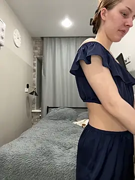 Im Regina online show from 11-27-25, 03:03